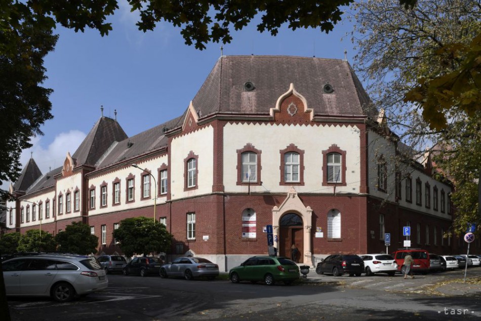 Stredná zdravotnícka škola, Moyzesova 17