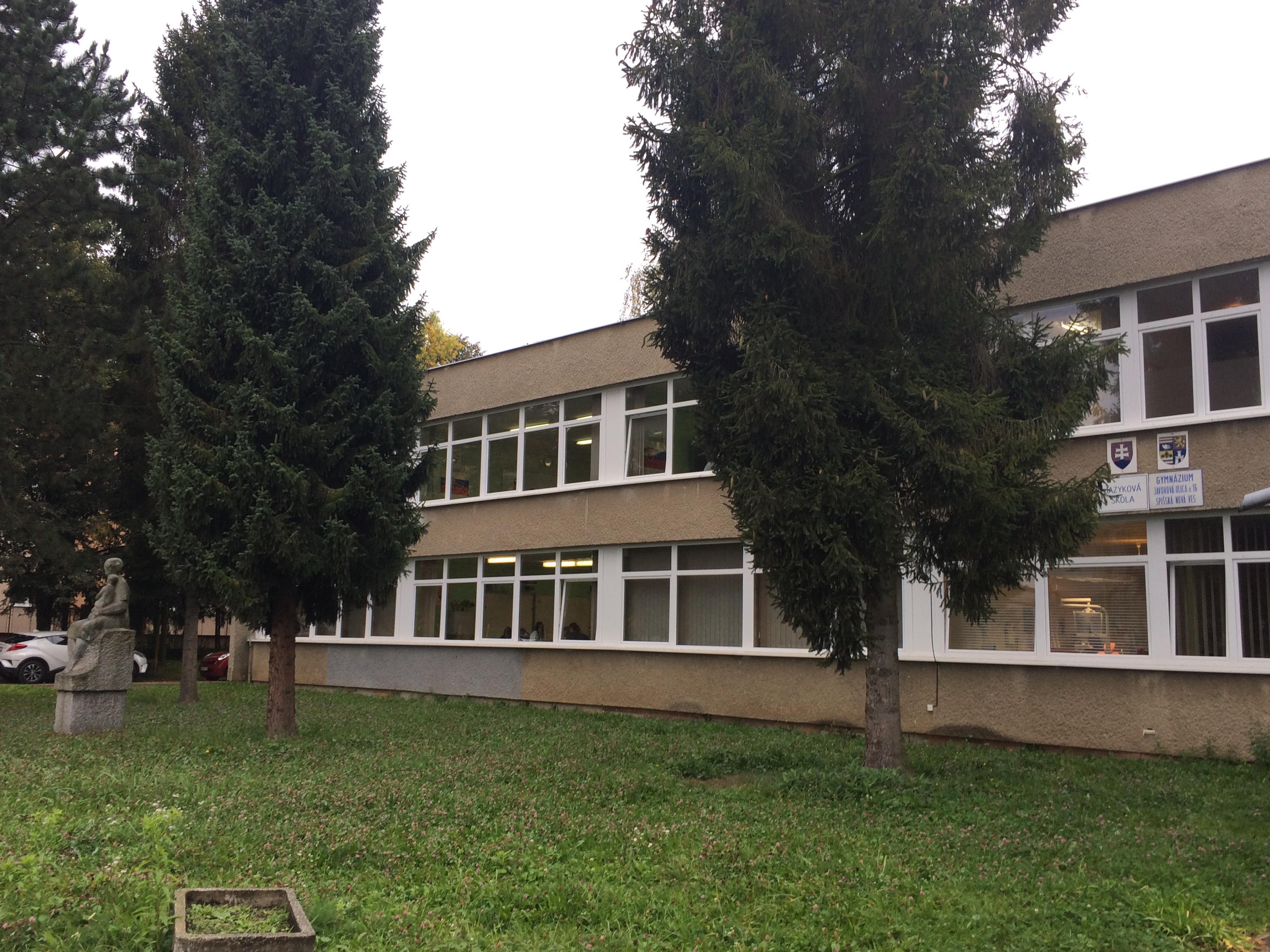 Gymnázium, Javorová 16