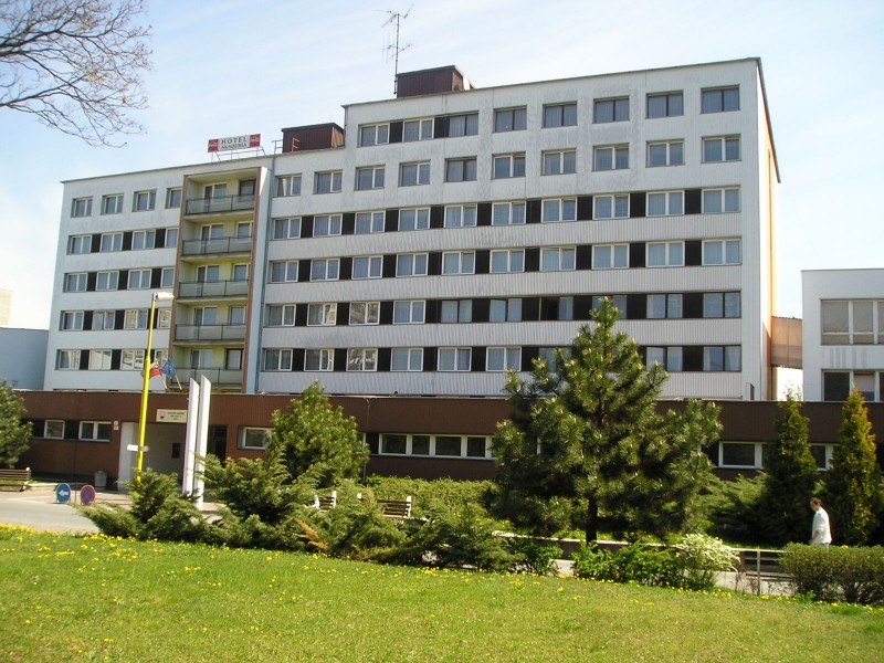 Hotelová akadémia, Južná trieda 10