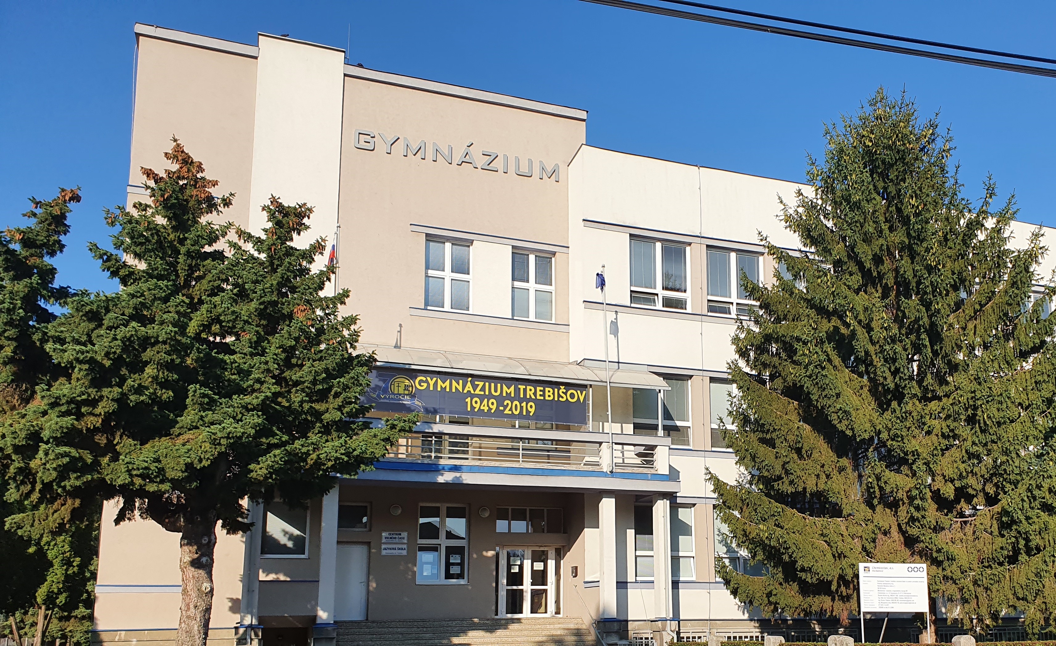 Gymnázium, Komenského 32