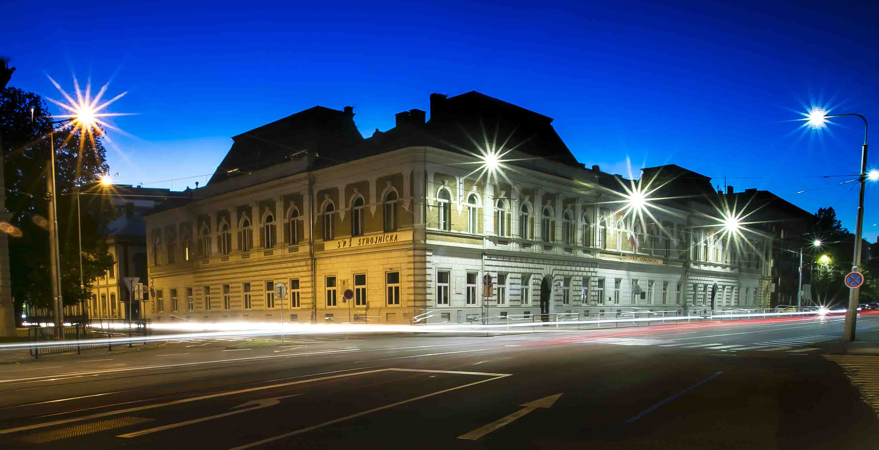 Stredná priemyselná škola strojnícka, Komenského 2