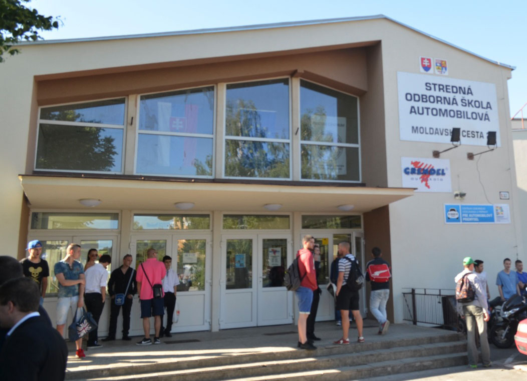 Stredná odborná škola automobilová, Moldavská cesta 2