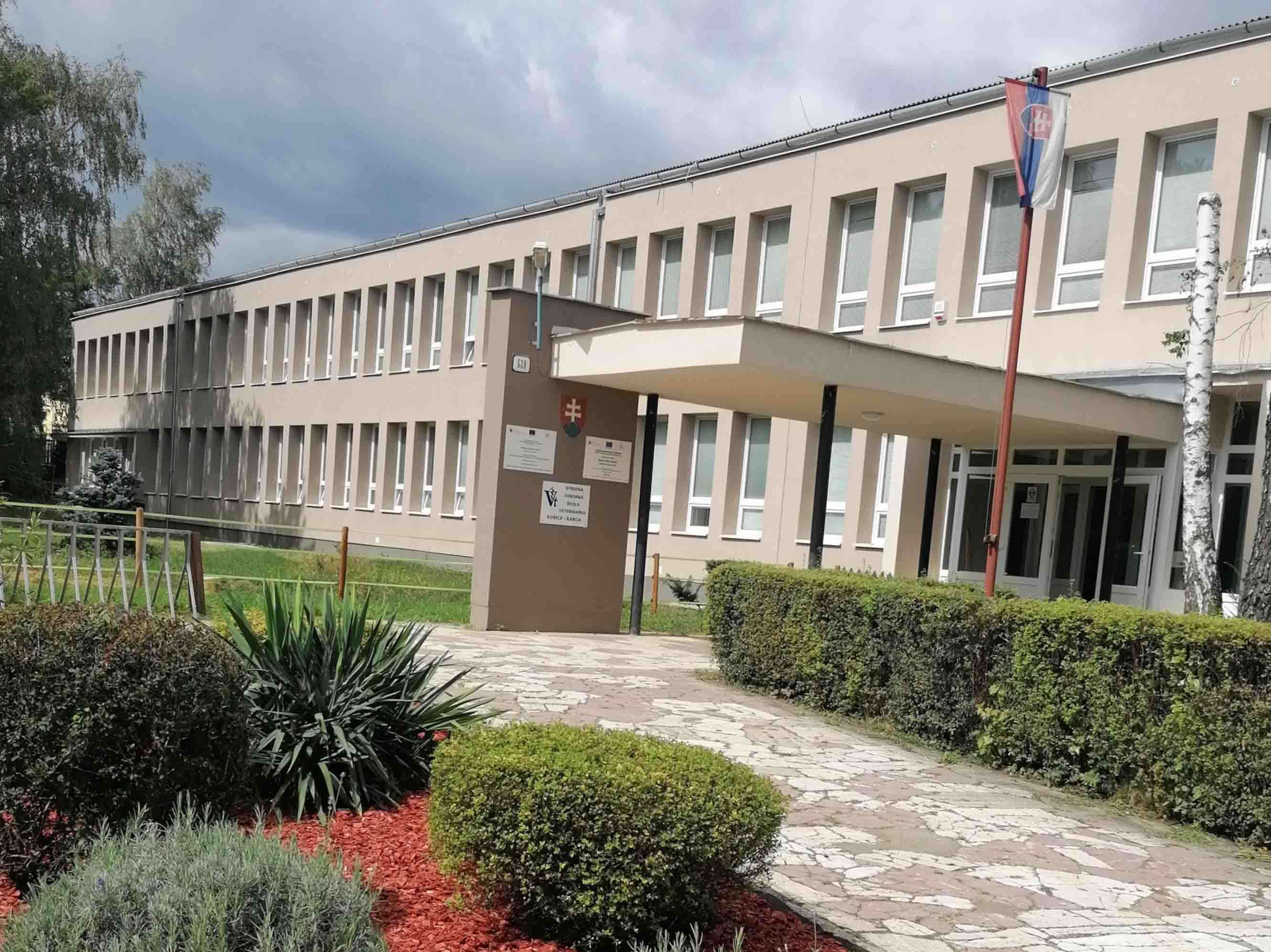 Stredná odborná škola veterinárna, Námestie mladých poľnohospodárov 2